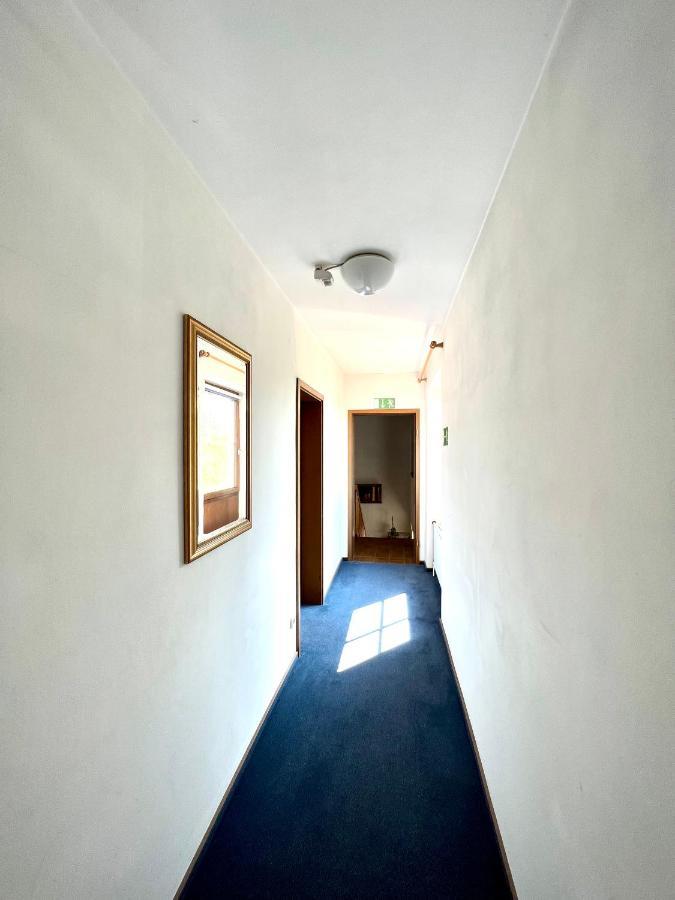 Hotel-Gasthof Deutschmeister Donauwoerth Ngoại thất bức ảnh