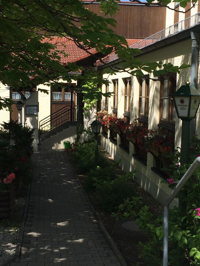 Hotel-Gasthof Deutschmeister Donauwoerth Ngoại thất bức ảnh
